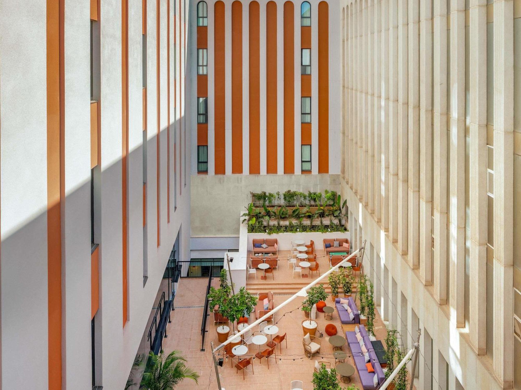 Ibis Styles Sevilla City Santa Justa 외부 사진