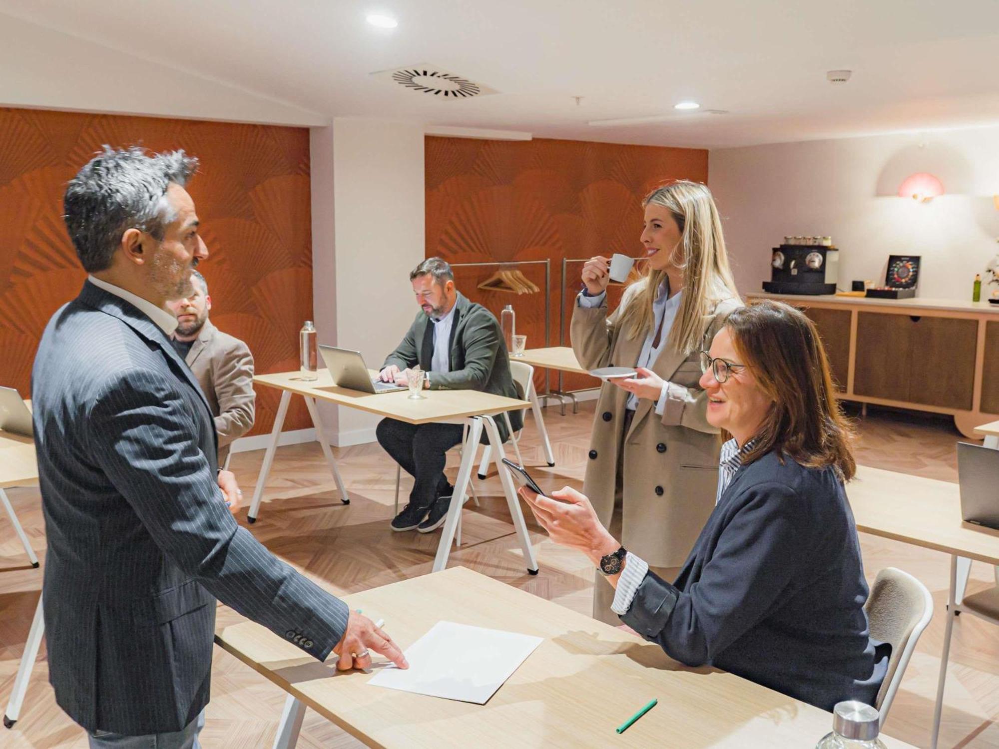 Ibis Styles Sevilla City Santa Justa 외부 사진