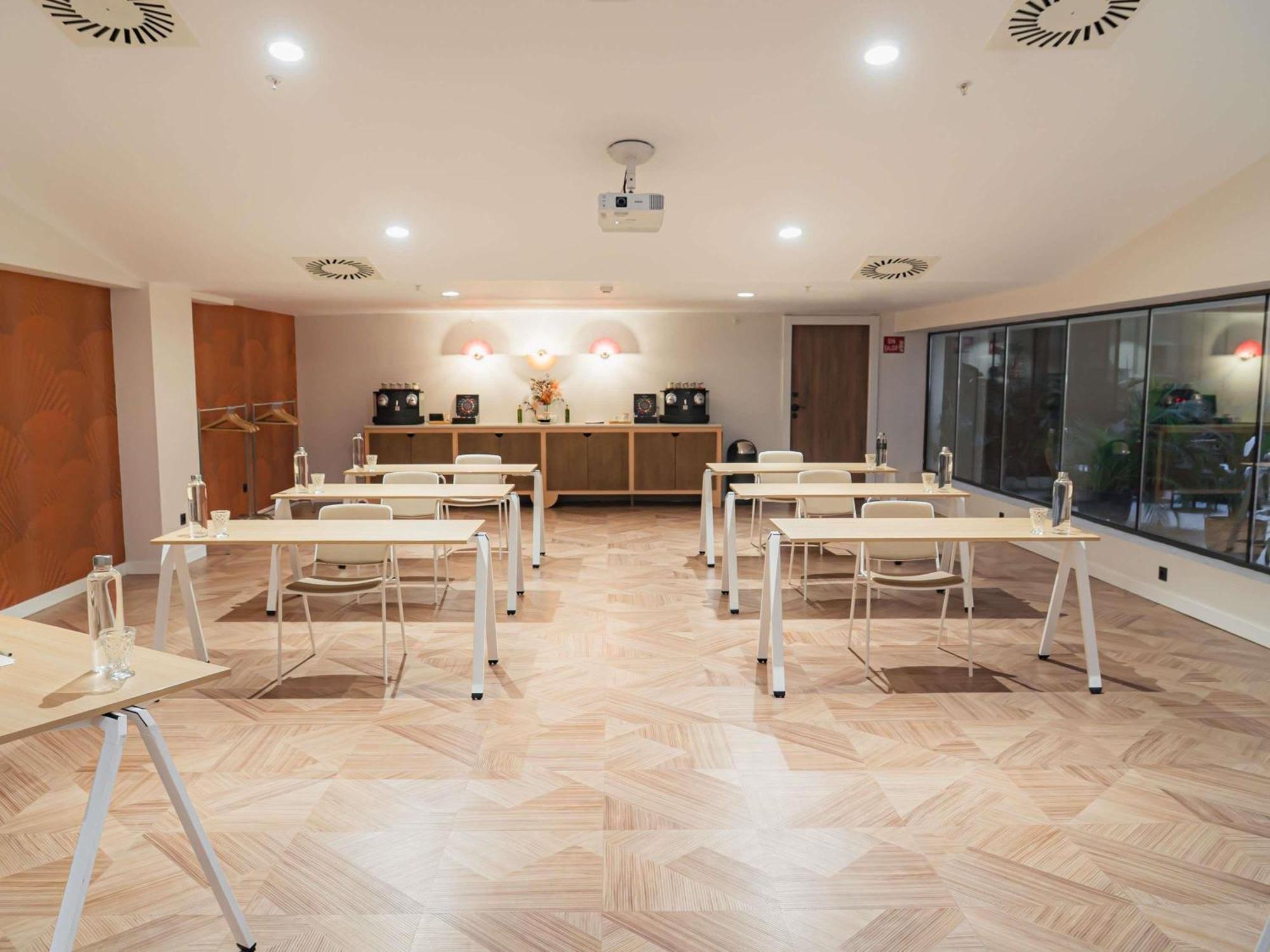 Ibis Styles Sevilla City Santa Justa 외부 사진